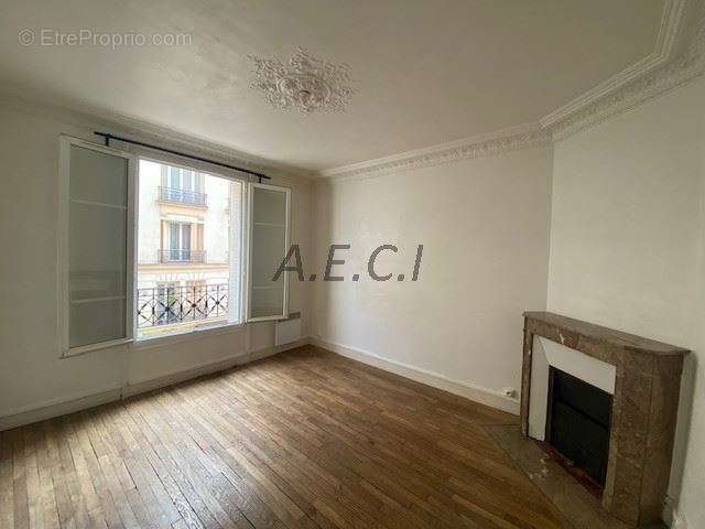 Appartement à LEVALLOIS-PERRET