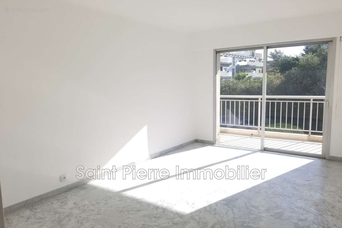 Appartement à CAGNES-SUR-MER