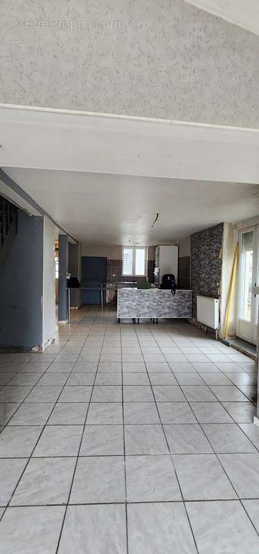 Appartement à PILLON