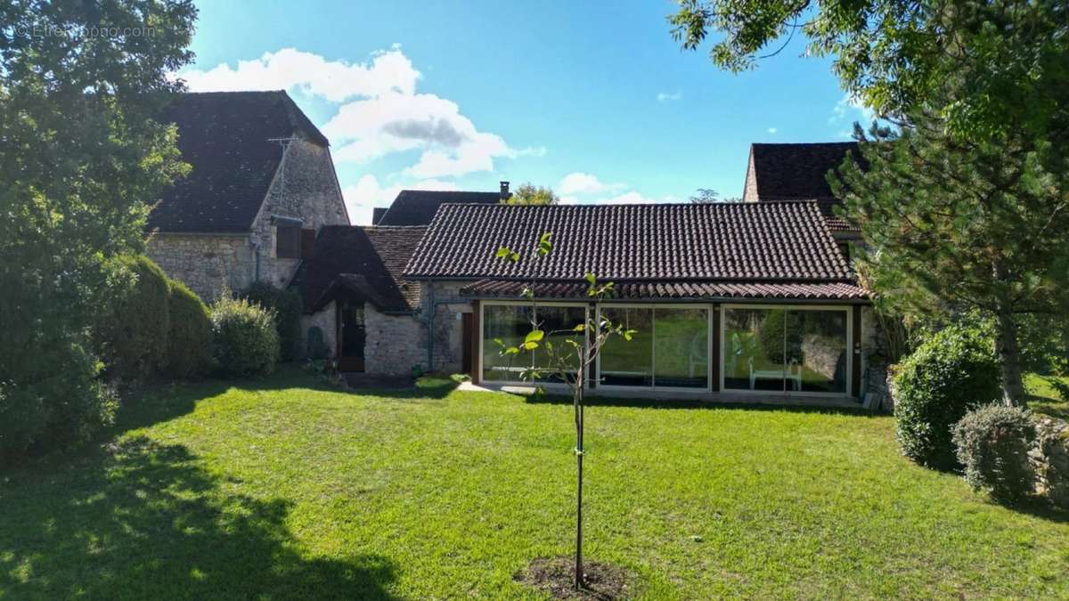 Maison à GOURDON