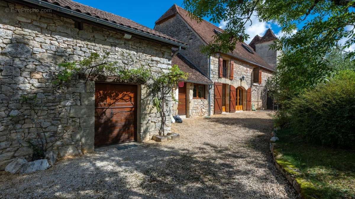 Maison à GOURDON