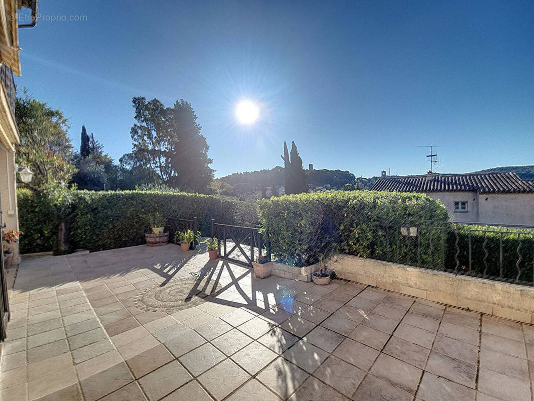 Maison à VILLENEUVE-LOUBET