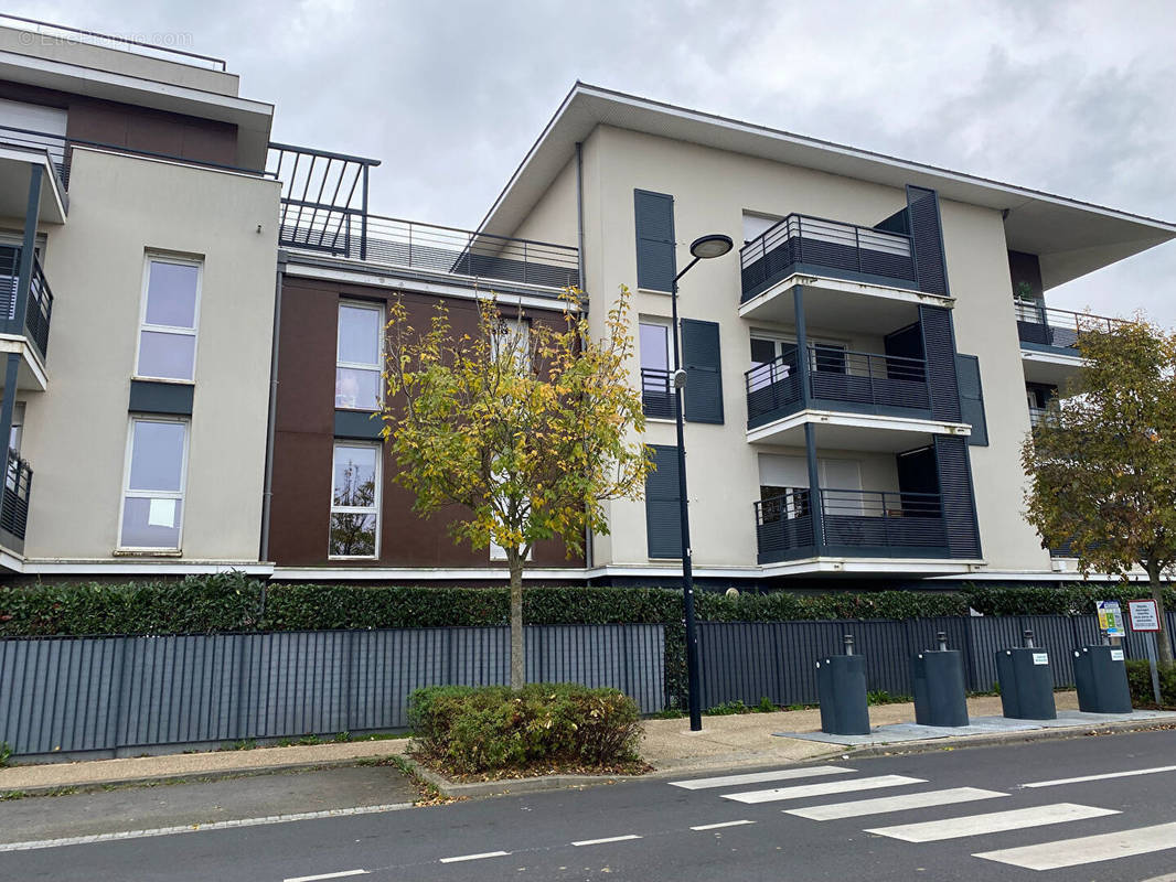 Appartement à VILLEPREUX