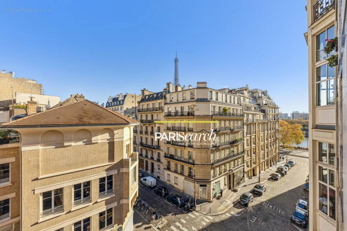 Appartement à PARIS-16E