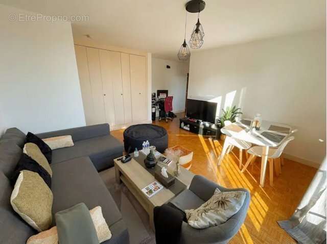 Appartement à MAISONS-ALFORT