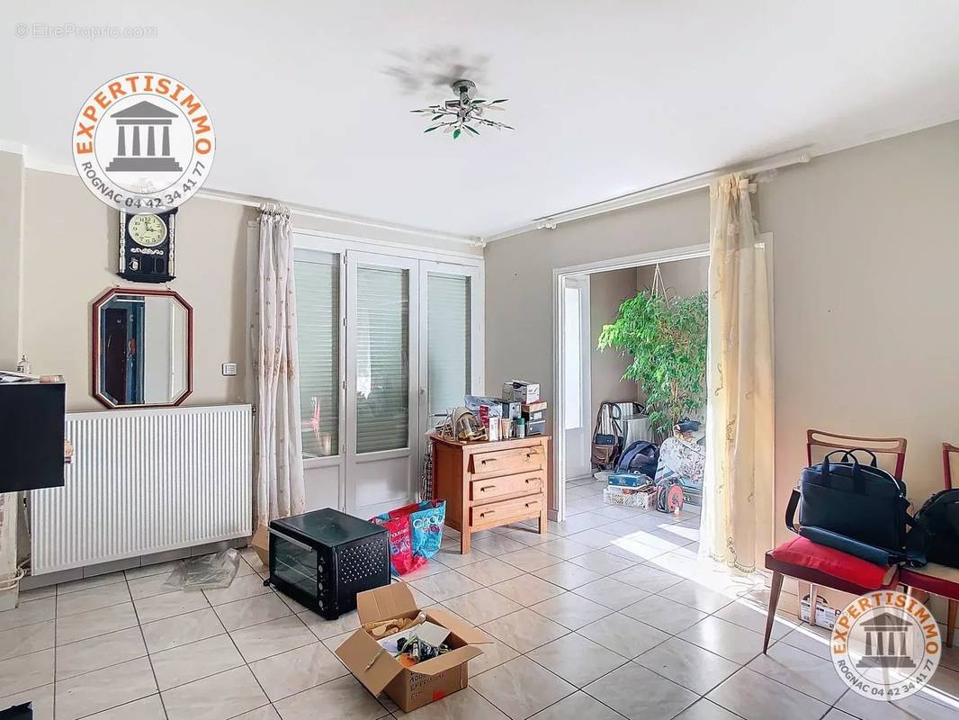 Appartement à SEPTEMES-LES-VALLONS