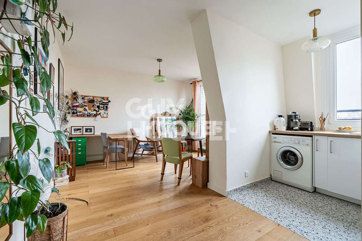 Appartement à GENNEVILLIERS