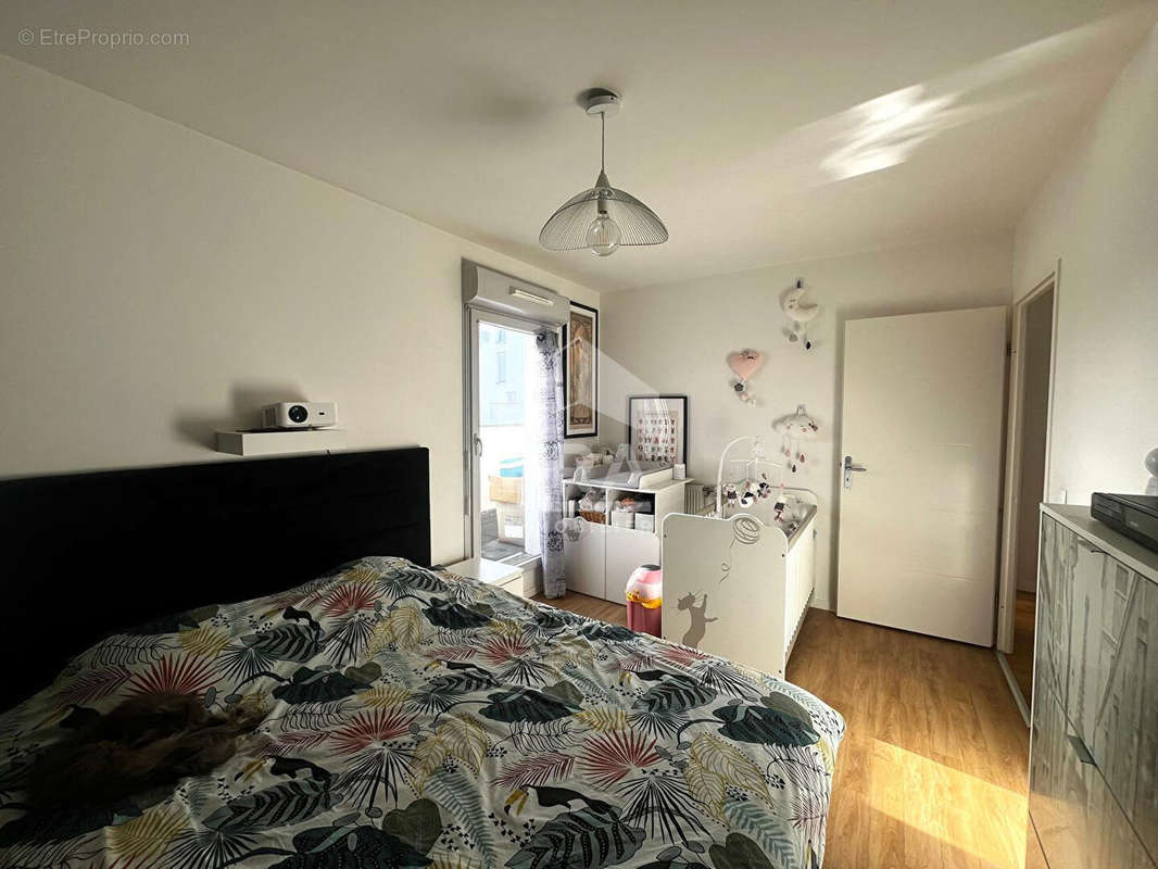 Appartement à IVRY-SUR-SEINE