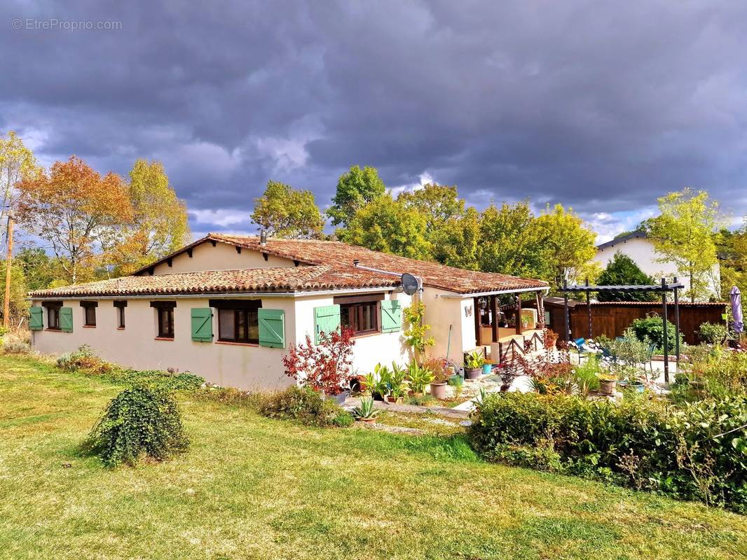 Maison à ISSIGEAC