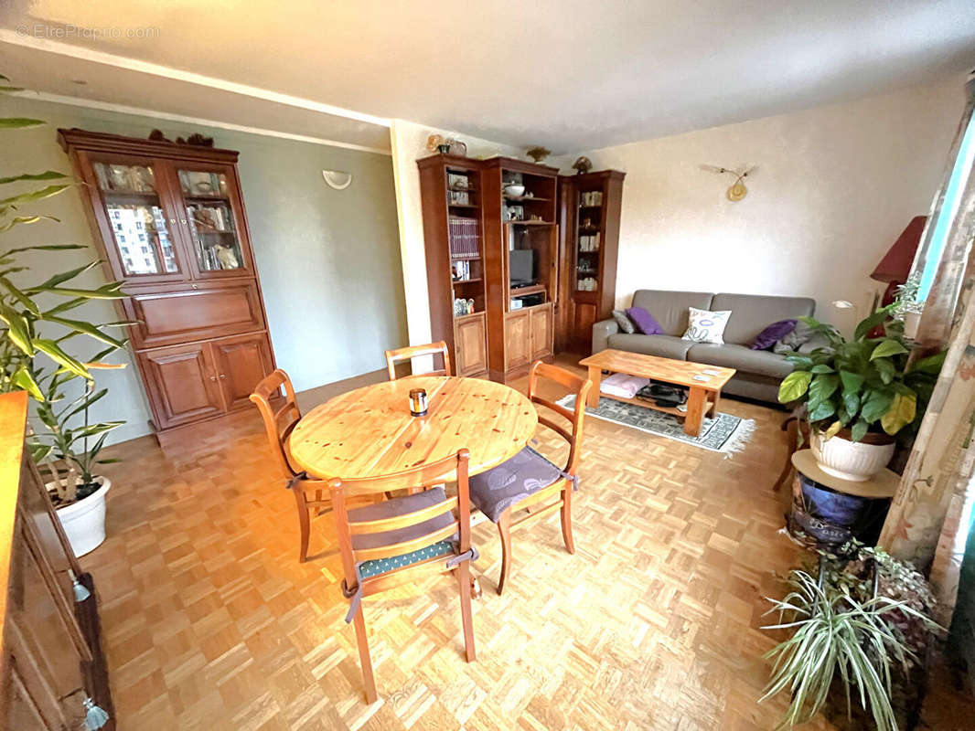 Appartement à CHATILLON