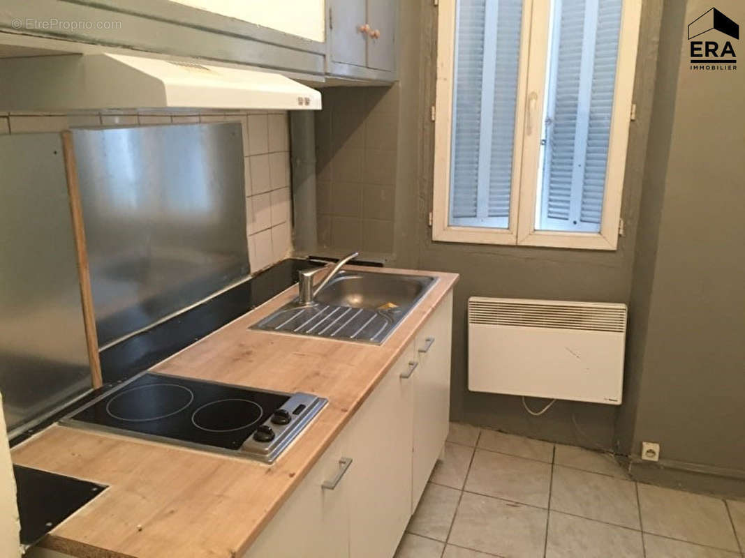 Appartement à MARSEILLE-3E