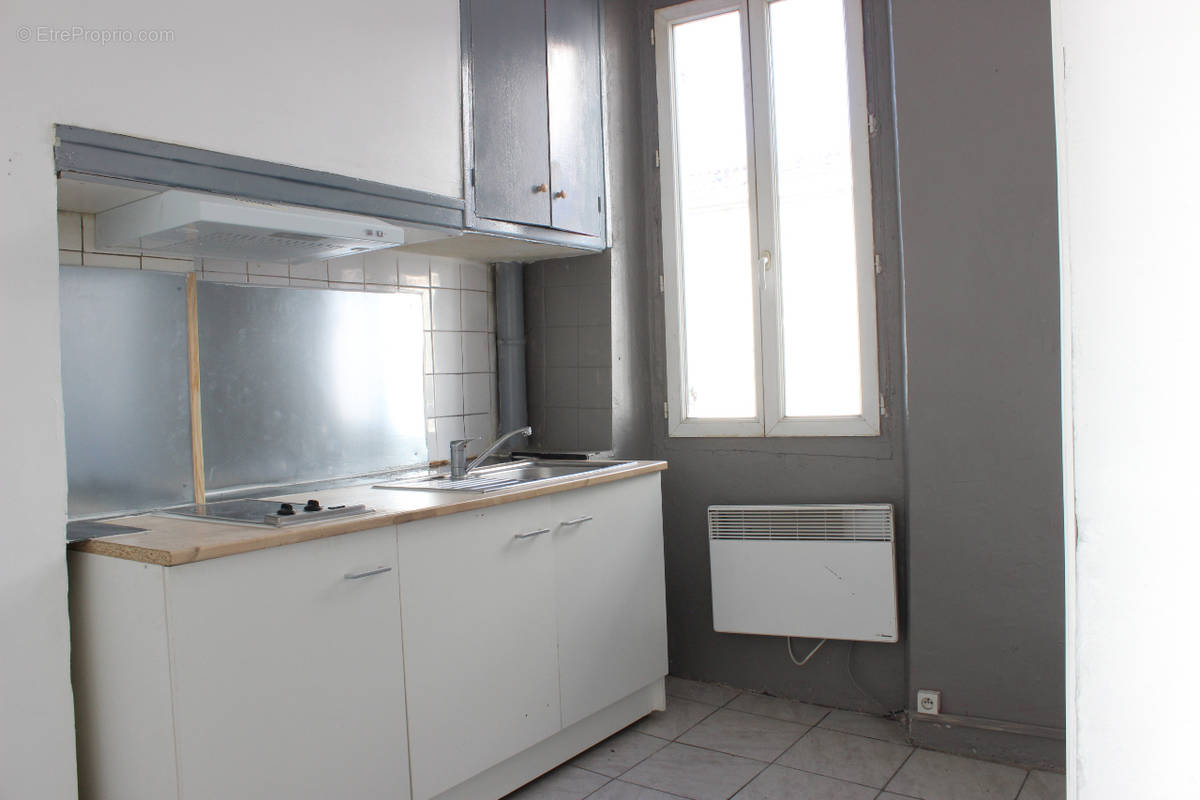 Appartement à MARSEILLE-3E