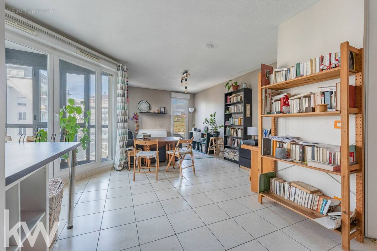 Appartement à LYON-9E