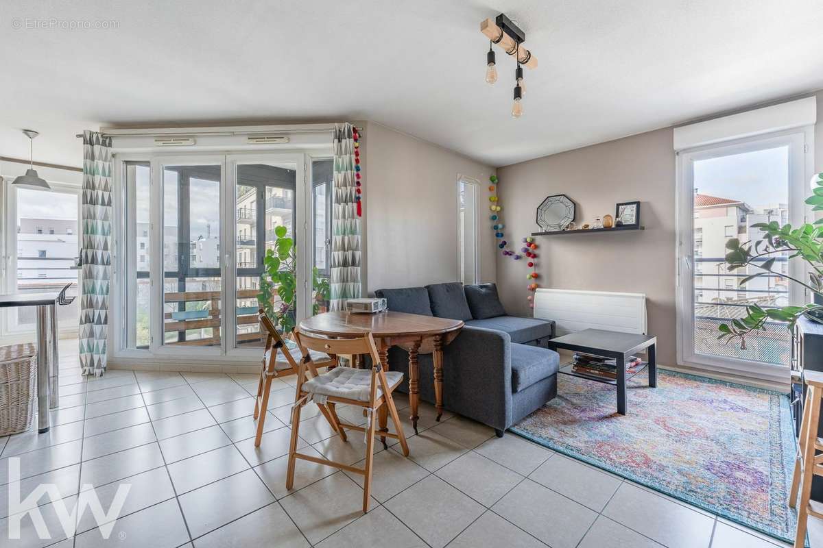 Appartement à LYON-9E