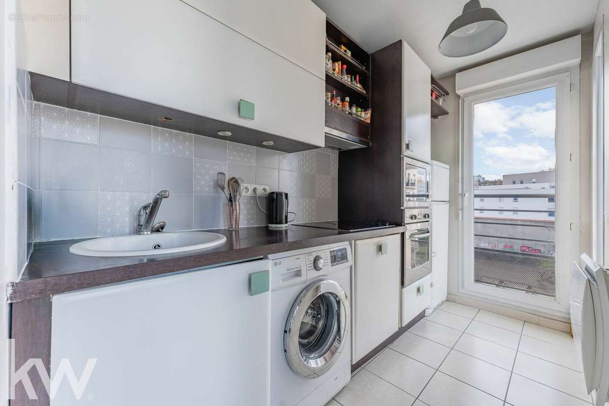 Appartement à LYON-9E