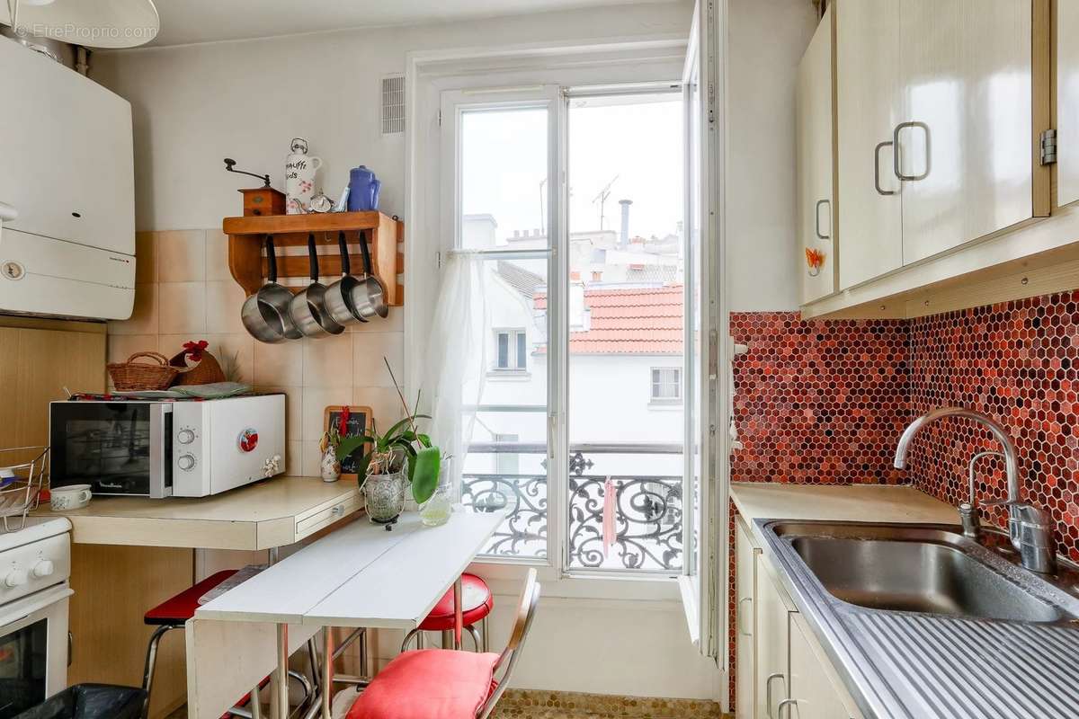 Appartement à PARIS-3E