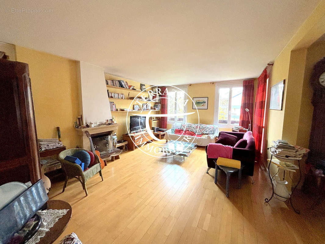 Appartement à LOUVECIENNES