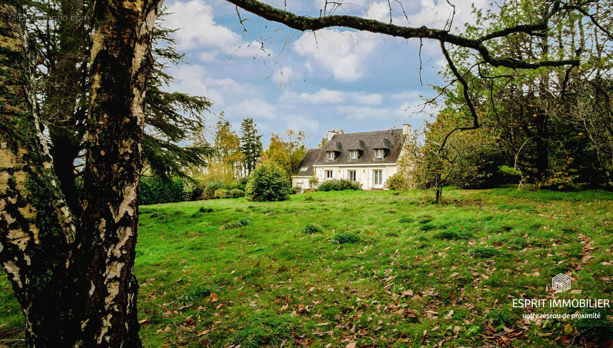 Maison à RIEC-SUR-BELON