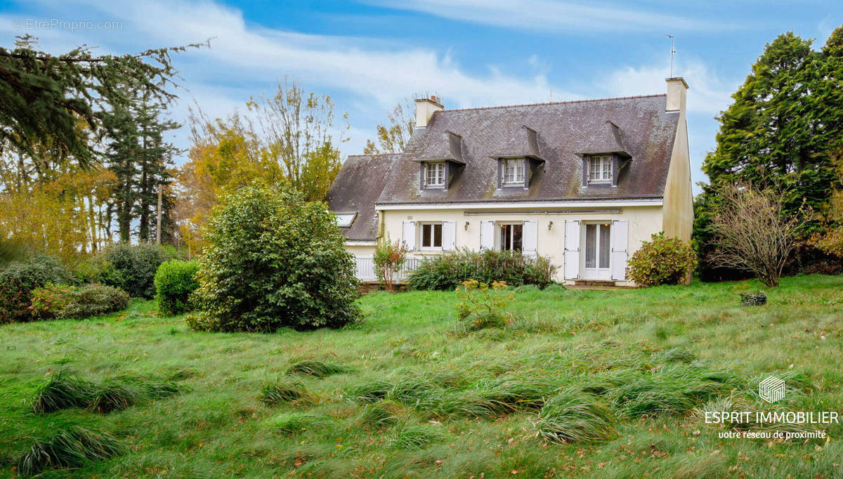 Maison à RIEC-SUR-BELON