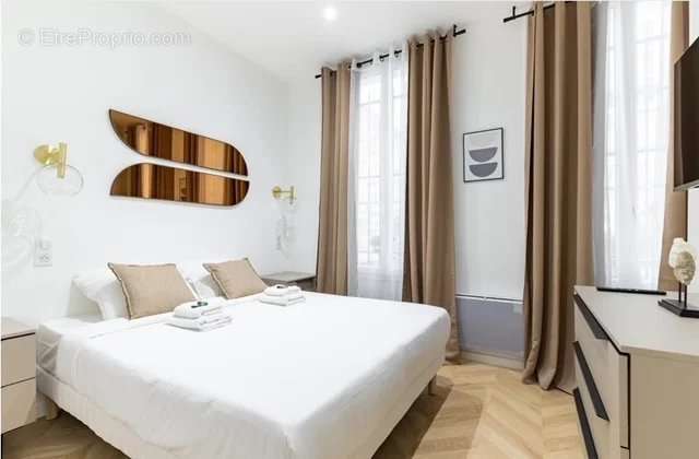 Appartement à PARIS-6E