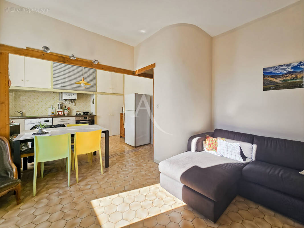 Appartement à MARSEILLE-13E