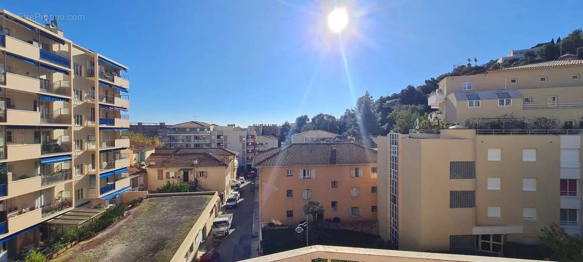 Appartement à MENTON