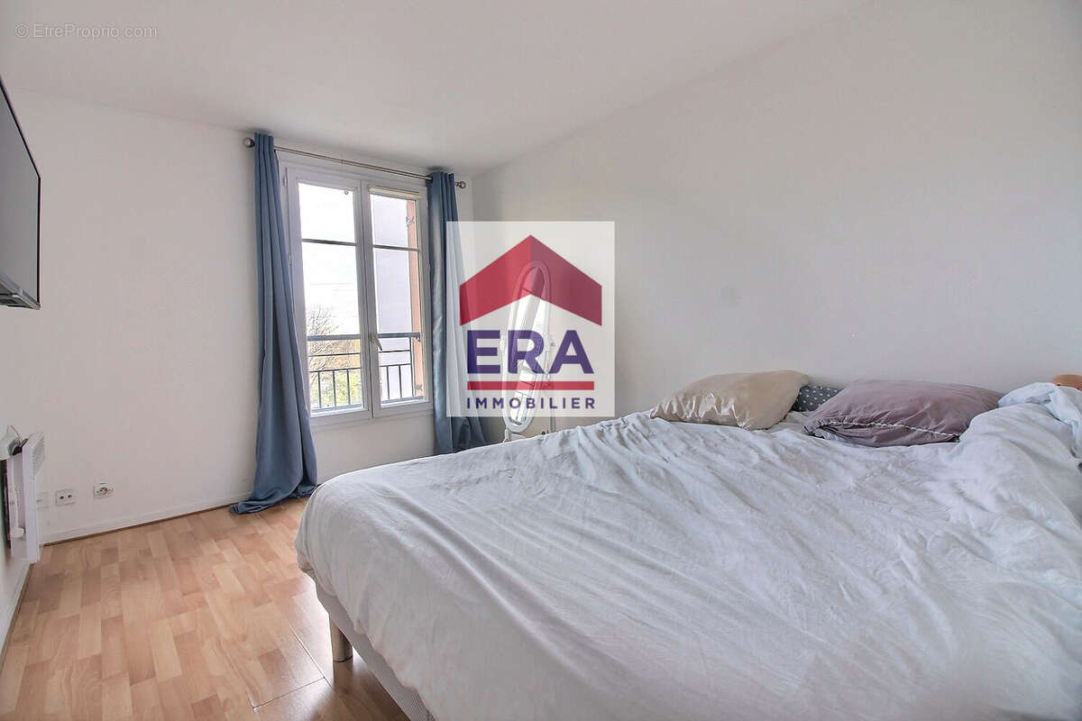 Appartement à VILLENEUVE-LA-GARENNE