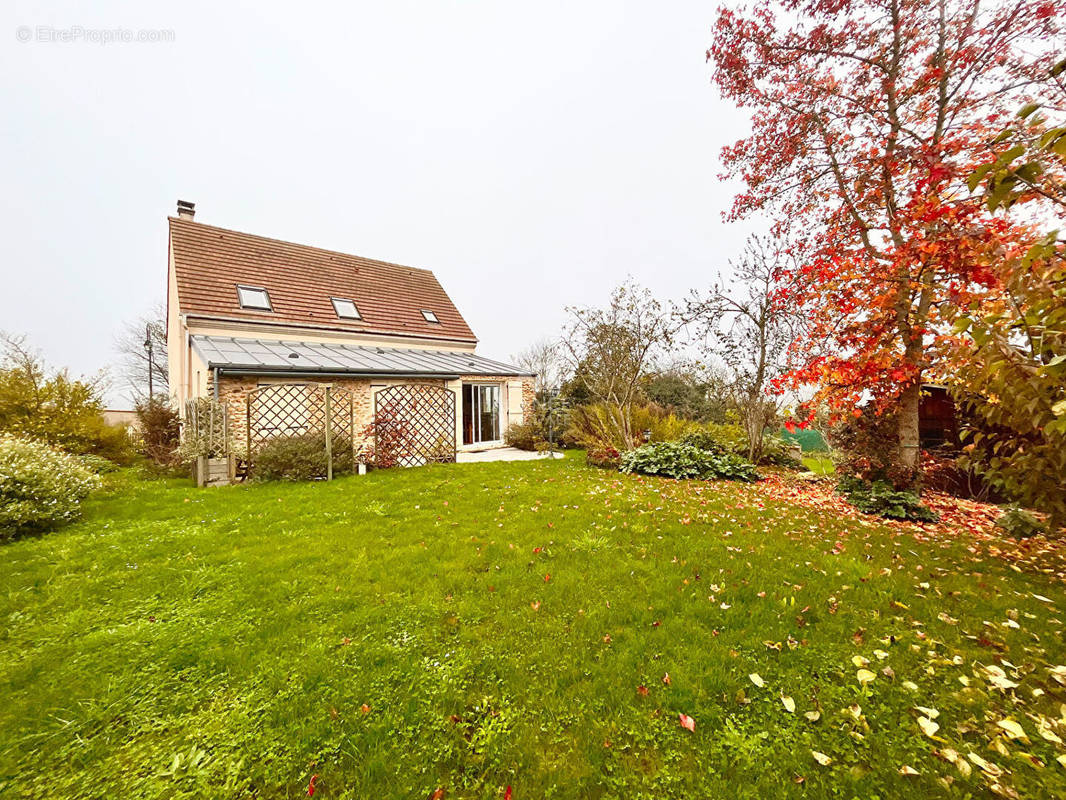 Maison à COURDIMANCHE