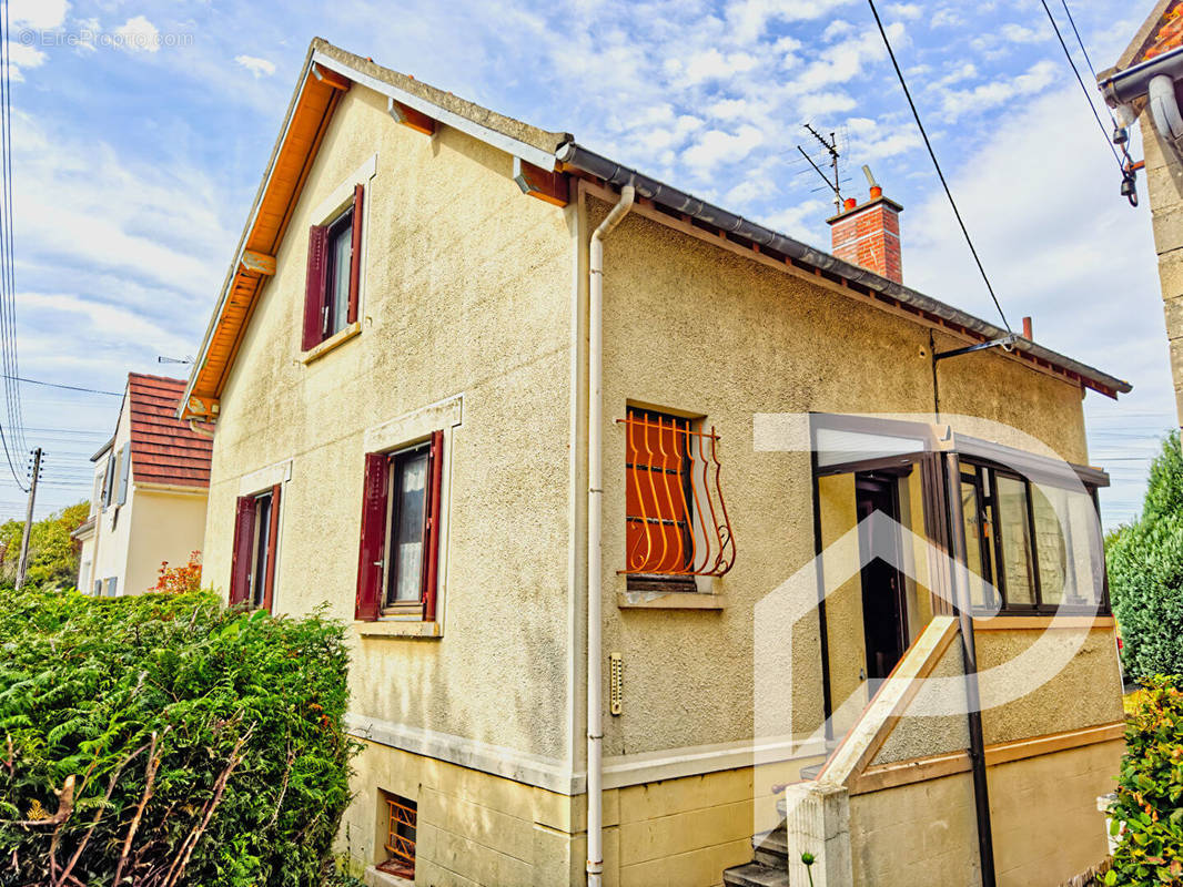 Maison à PERSAN