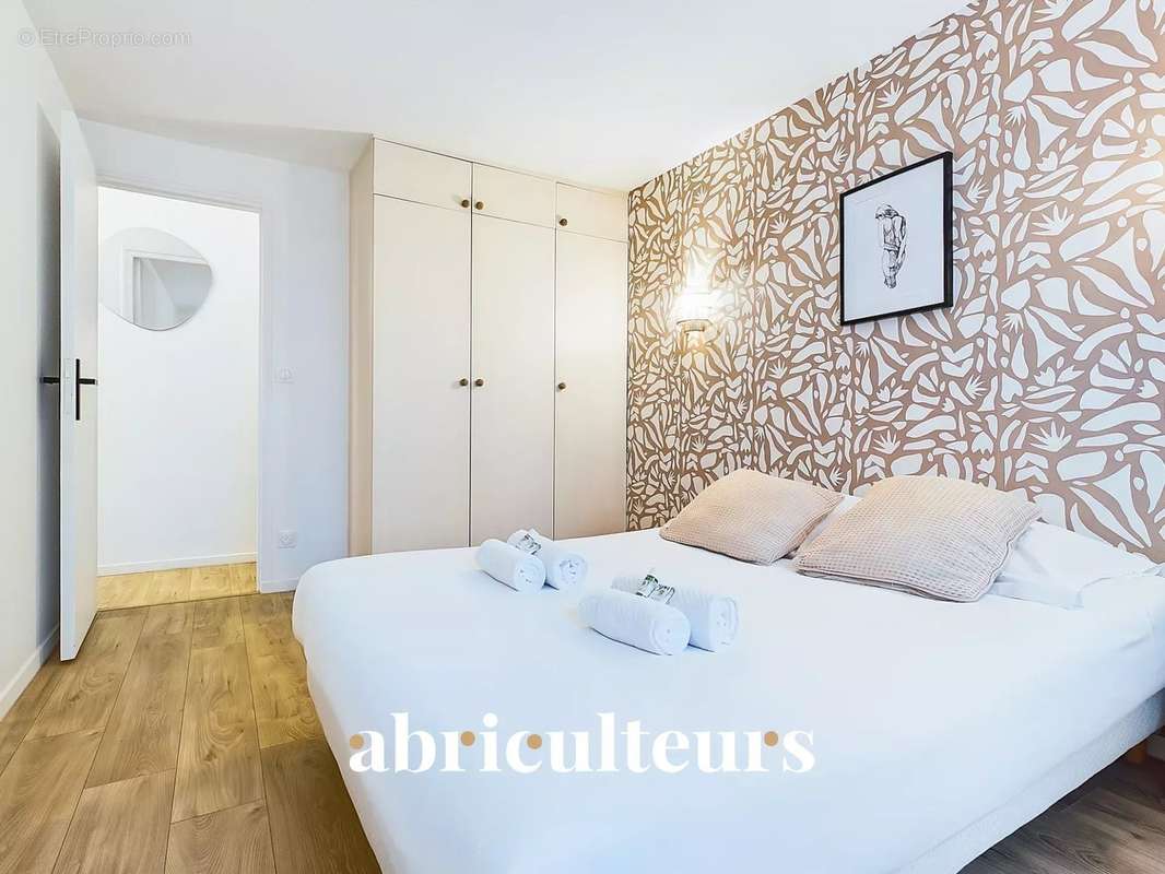 Appartement à PARIS-2E