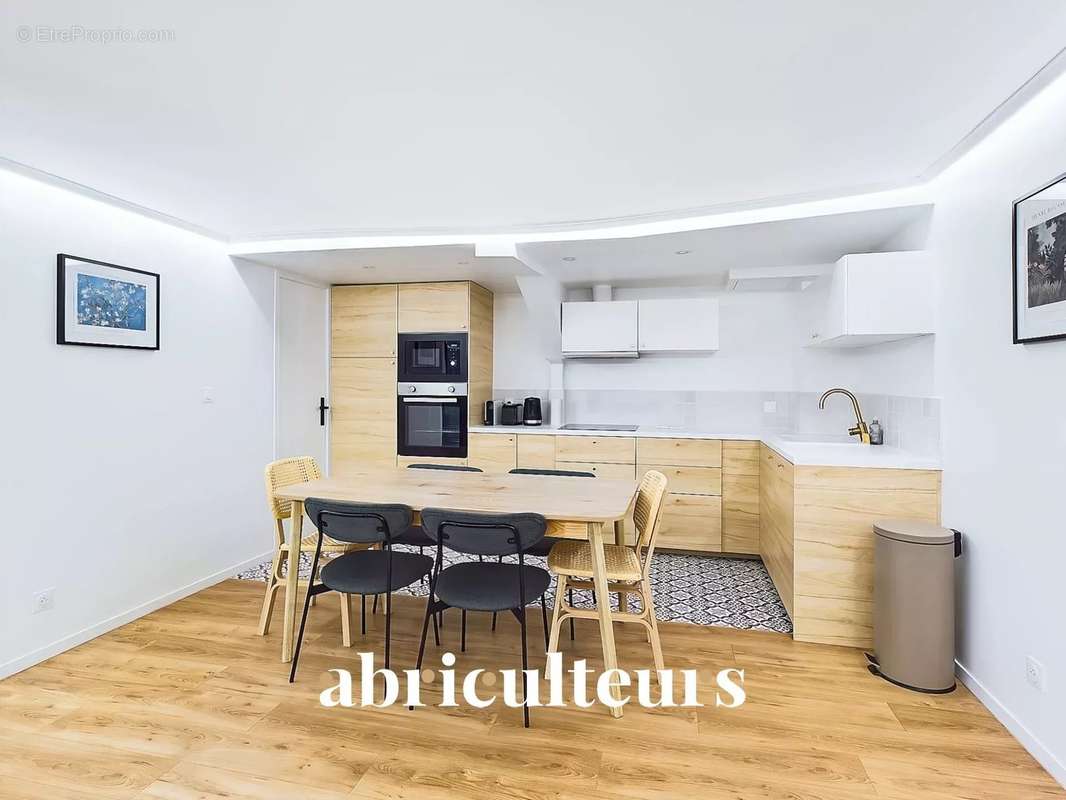 Appartement à PARIS-2E