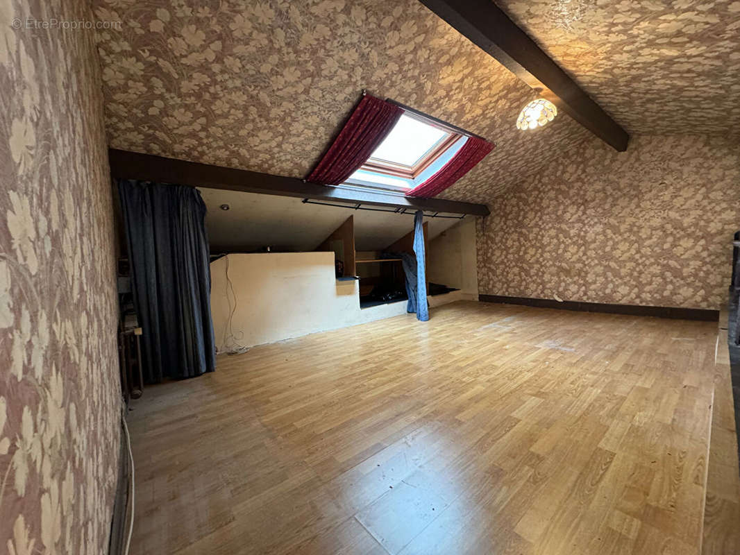 Appartement à PARIS-19E