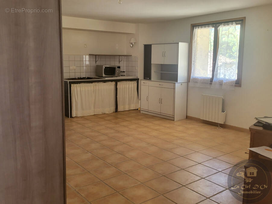 Appartement à ANNOT