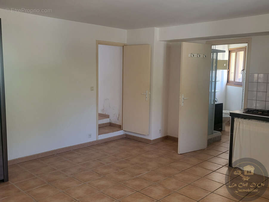 Appartement à ANNOT