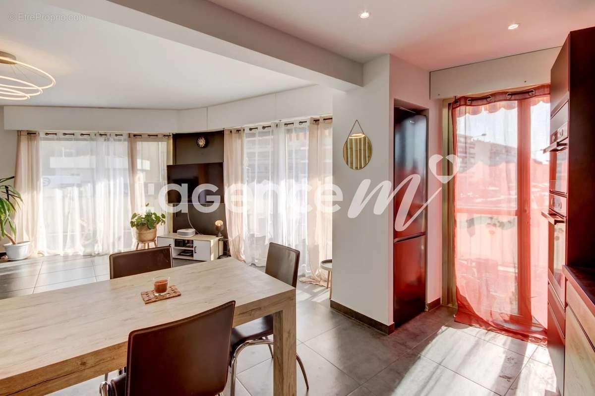 Appartement à CAGNES-SUR-MER