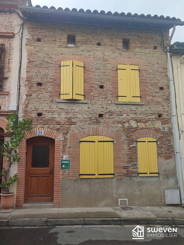 Maison à MONTESQUIEU-VOLVESTRE