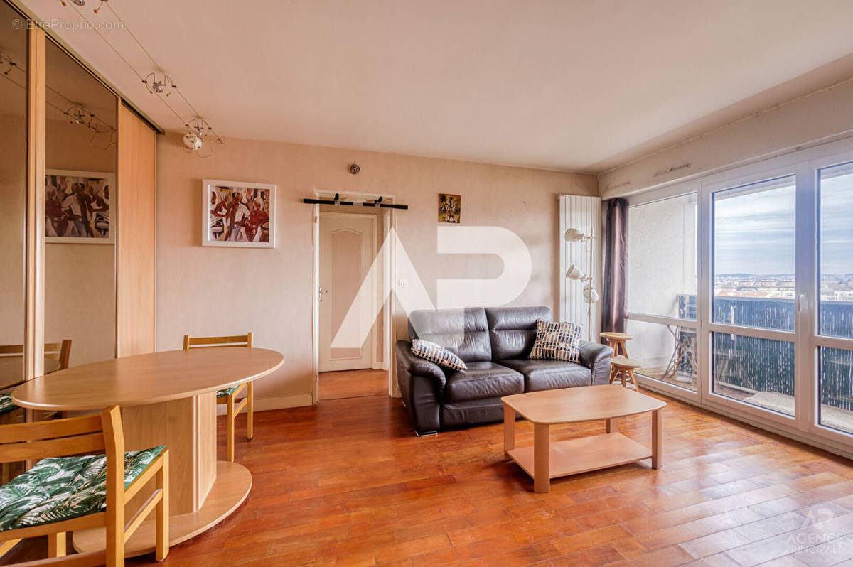 Appartement à RUEIL-MALMAISON