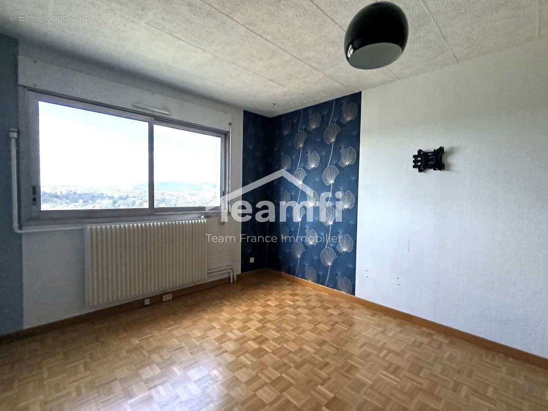 Appartement à LYON-9E