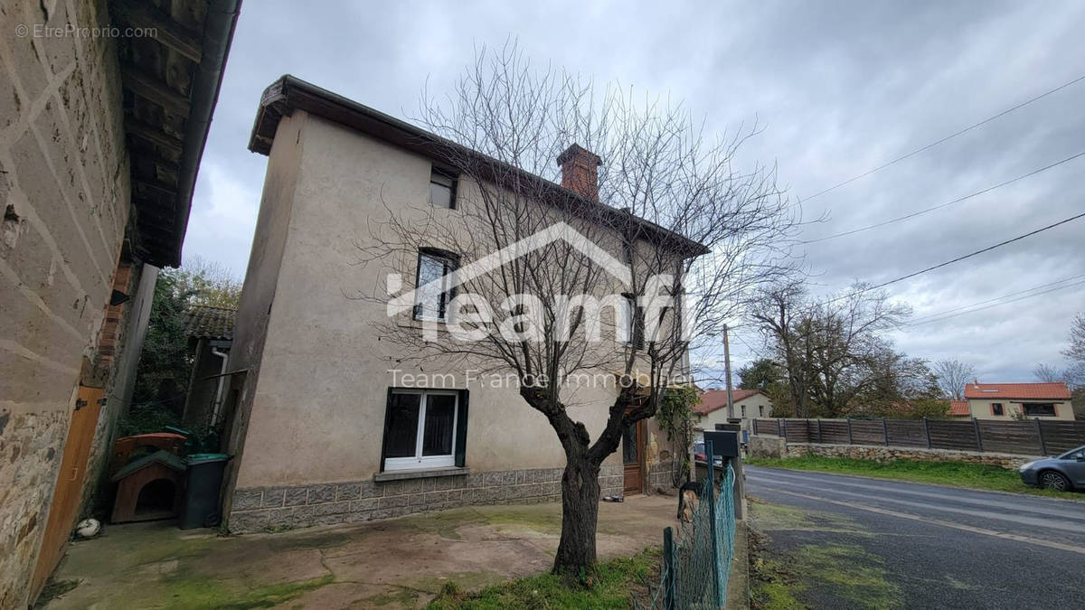 Maison à LEZOUX