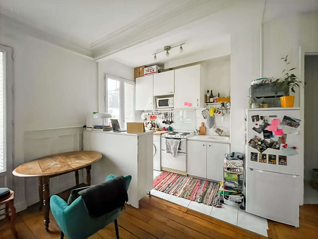 Appartement à PARIS-14E