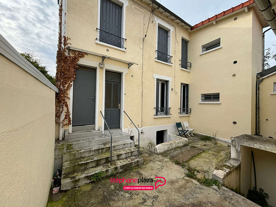 Appartement à BEZONS