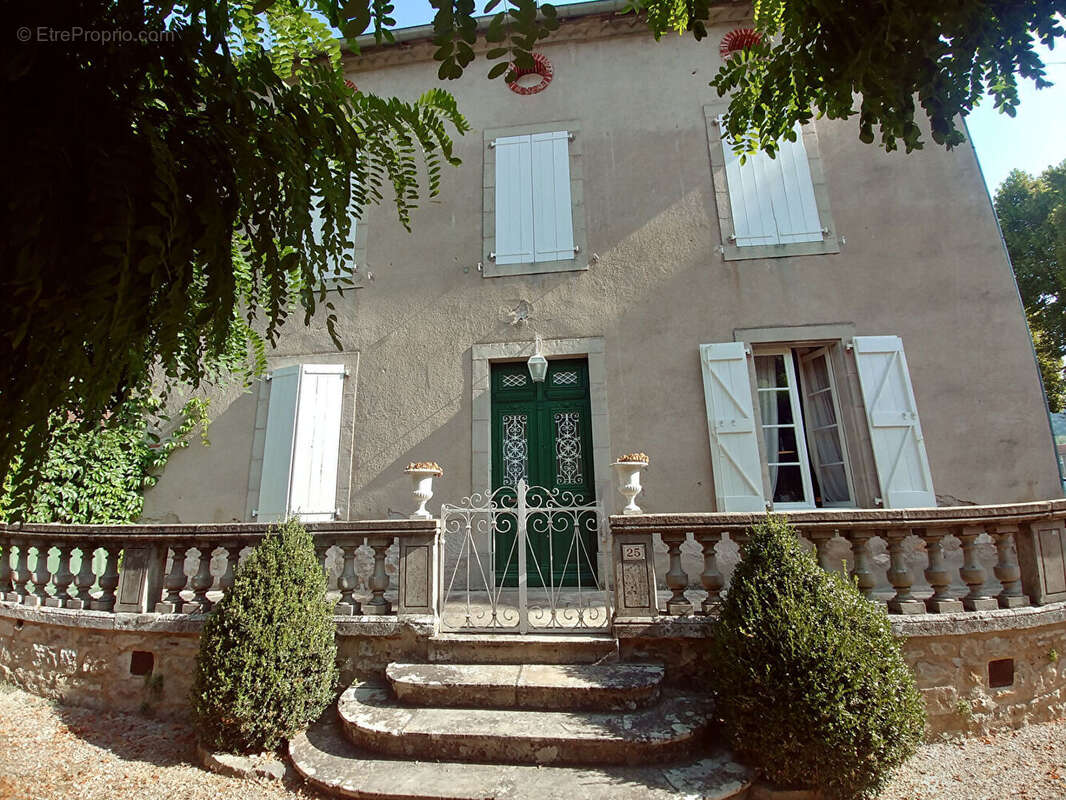 Maison à SAINT-ANTONIN-NOBLE-VAL