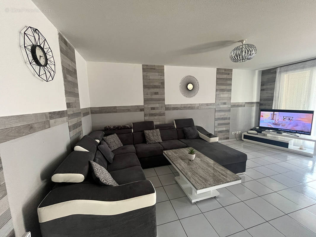 Appartement à MARSEILLE-15E