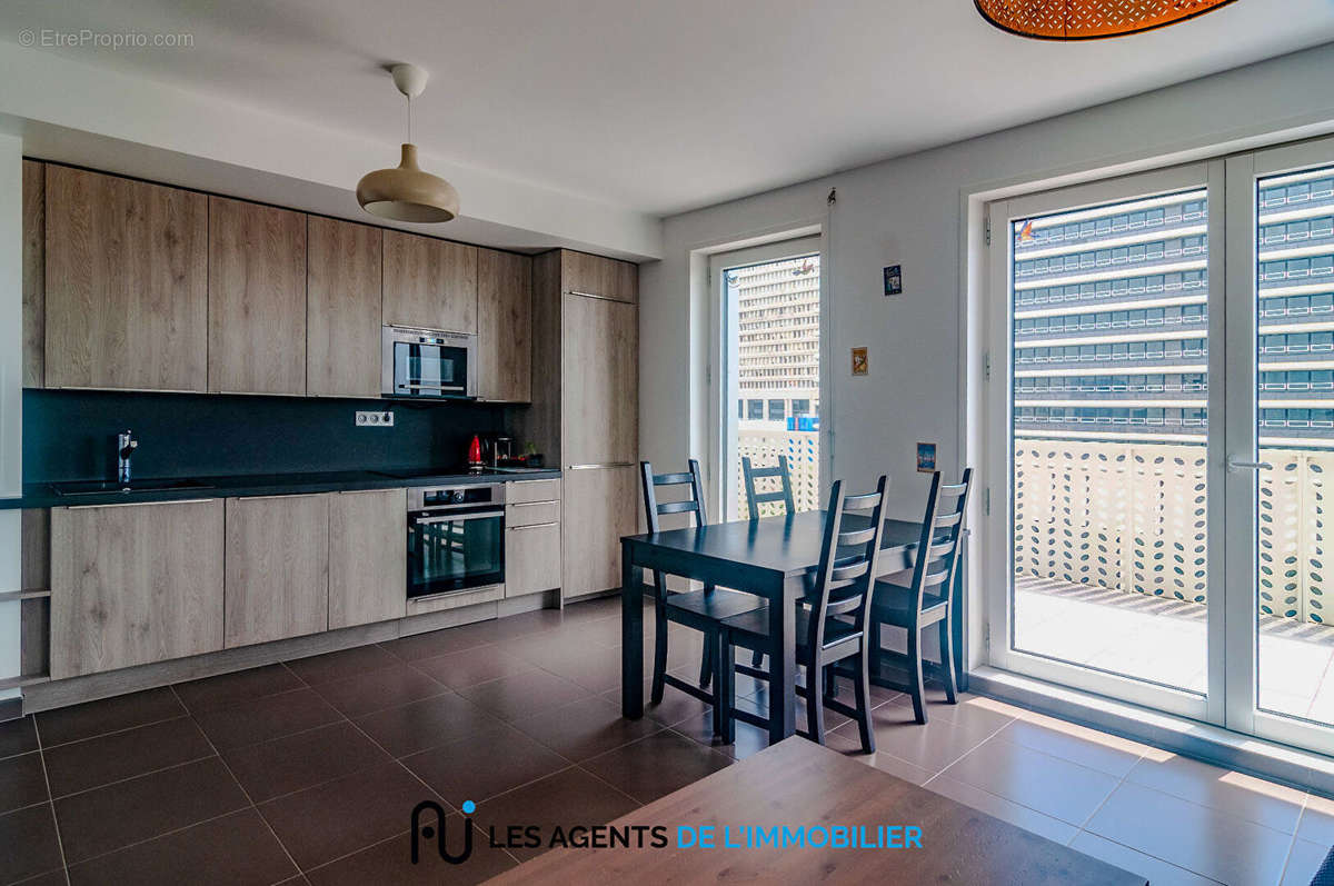 Appartement à NANTERRE