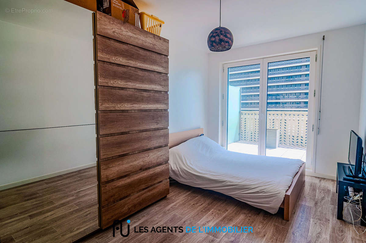 Appartement à NANTERRE