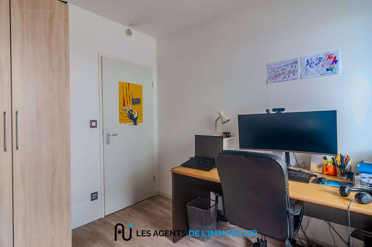 Appartement à NANTERRE