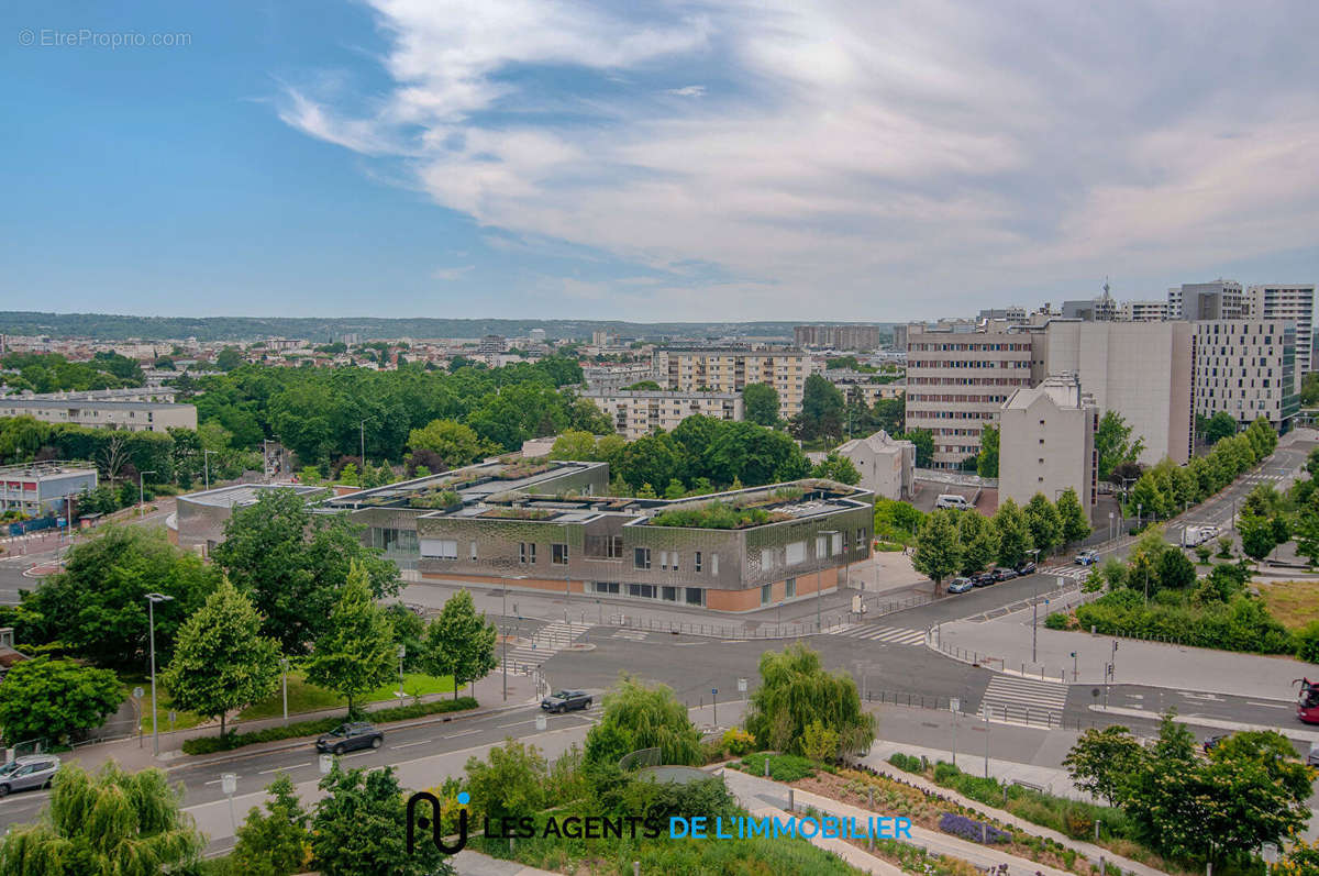 Appartement à NANTERRE