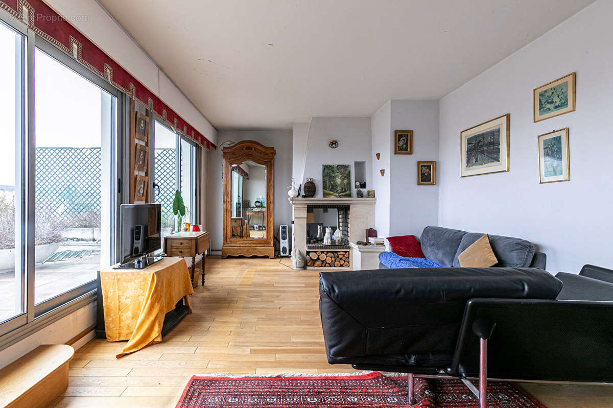 Appartement à MONTROUGE