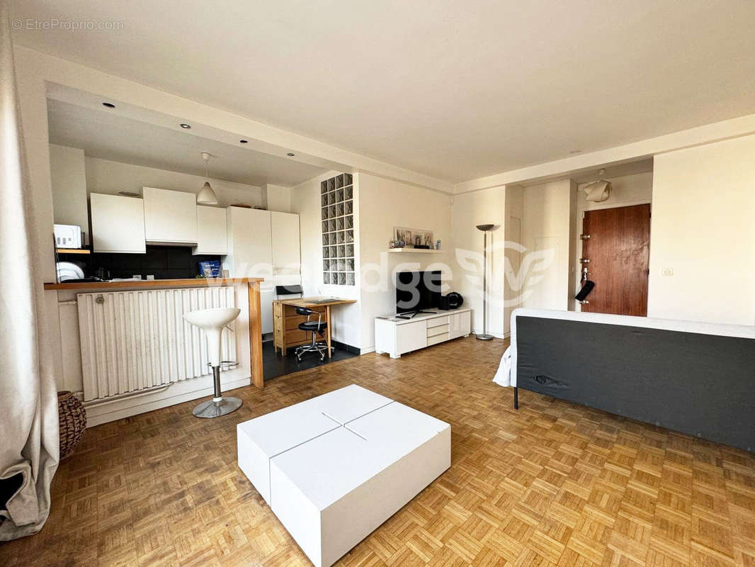 Appartement à MONTROUGE