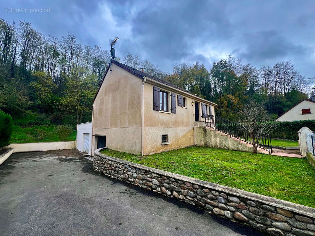 Maison à MONTLUCON